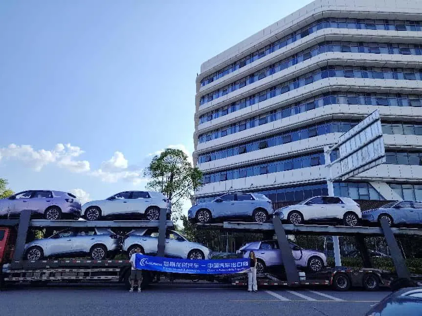 Hunan Launch Automotive: Fuqizimi i Zgjerimit Global me aftësi të forta eksporti