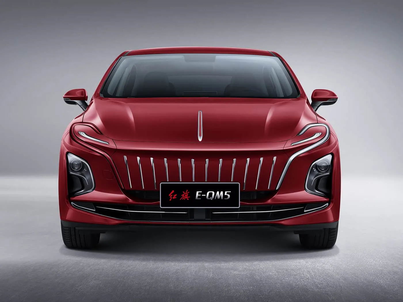 Automjet i ri me energji elektrike të pastër Hongqi E-QM5 EV Sedan i gjerë me rrota të gjata me rreze të gjatë