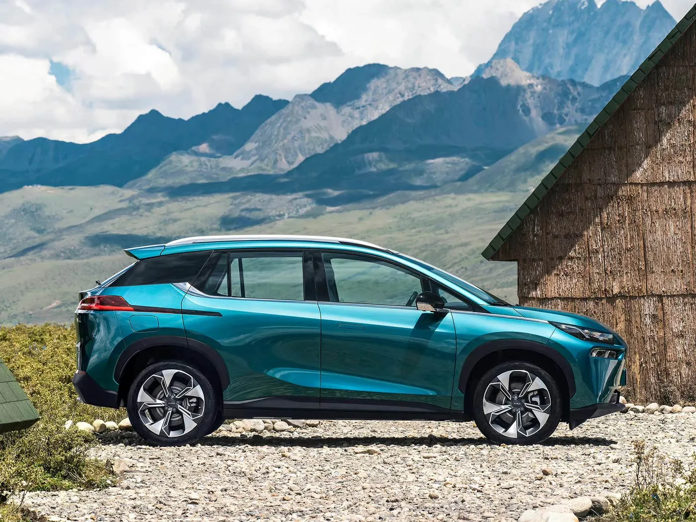 AION V Tyrannosaurus SUV elektrik luksoz Përvoja e fundit e drejtimit majtas me veçori të avancuara Automjet me energji të re