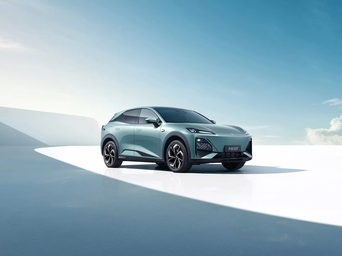 Deepal S07 automjet i ri me energji SUV Premium me rreze të zgjeruar/EV Bazë rrote me rreze të gjatë 5 vende Ekran inç