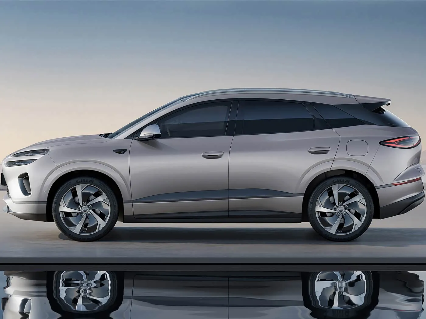 BYD Sea Lion 06 Dual-Power (EV/DM-i) SUV kompakt – 520-605 km Gama EV/1092 km Gama DM-i & L2 DiPilot
