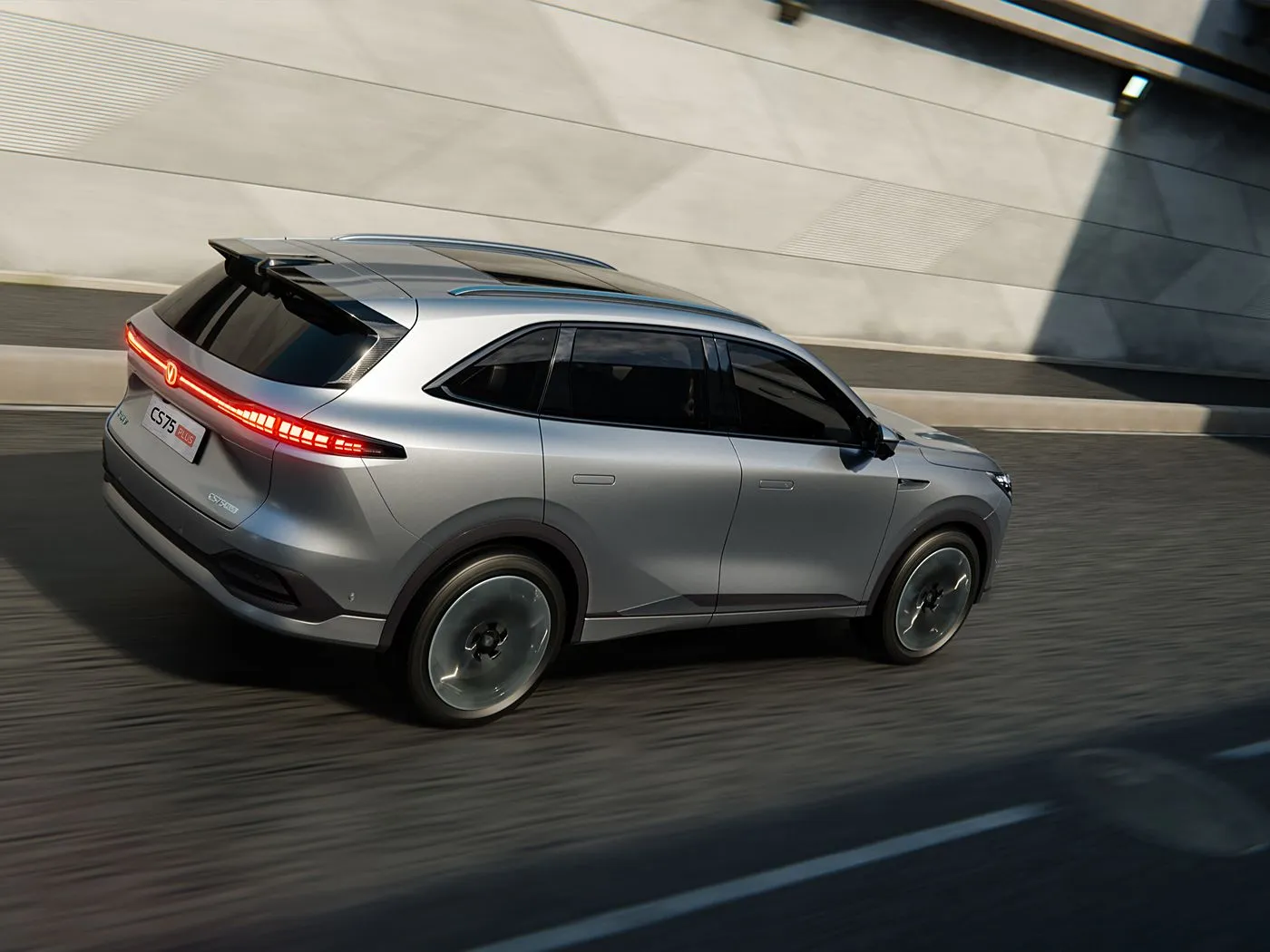 Changan CS75 PLUS 1.5T/2.0T SUV kompakt me asistencë L2.5, ekran me prekje 15,6" dhe bazë të gjatë të rrotave