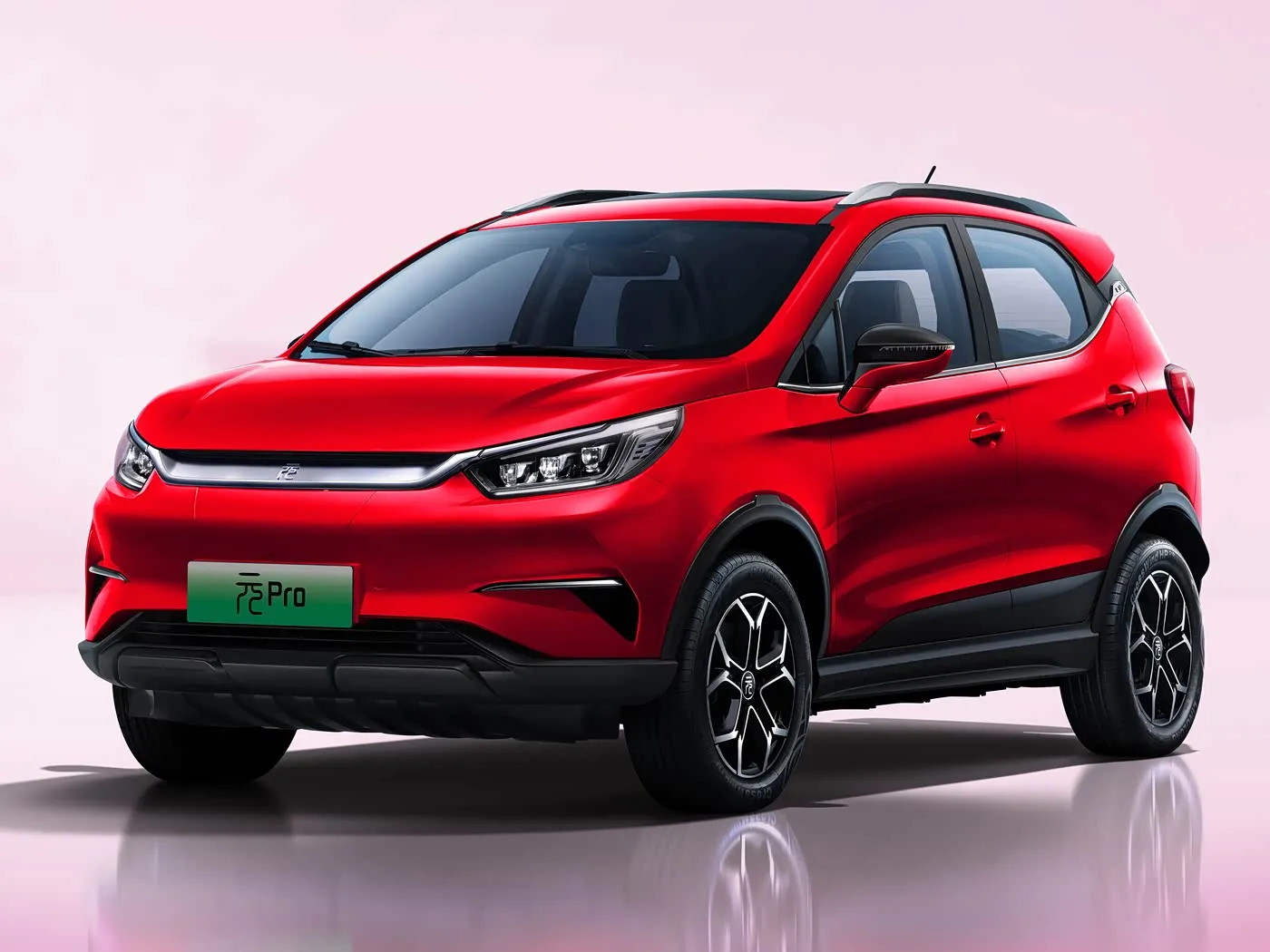 Veçori të avancuara të diapazonit 320KM SUV elektrike luksoze BYD Yuan Pro për drejtimin urban të automjeteve të reja me energji