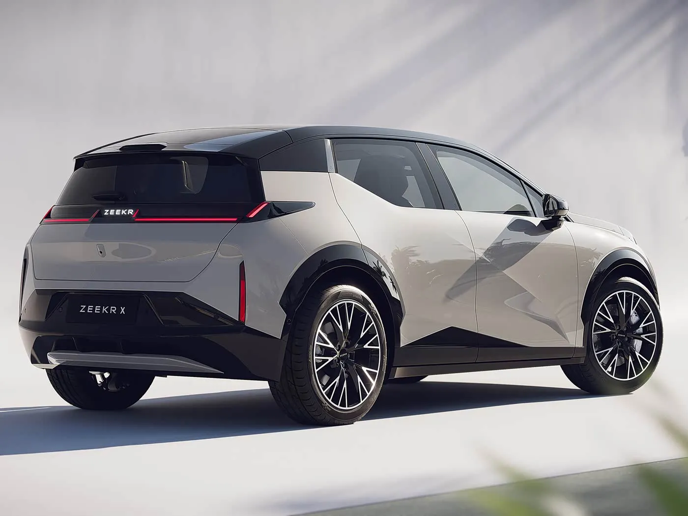 Vlera më e mirë SUV për paratë Zeekr X Elektrik me energji të re me shpejtësi 190 km/h Performancë e gjithanshme me një buxhet