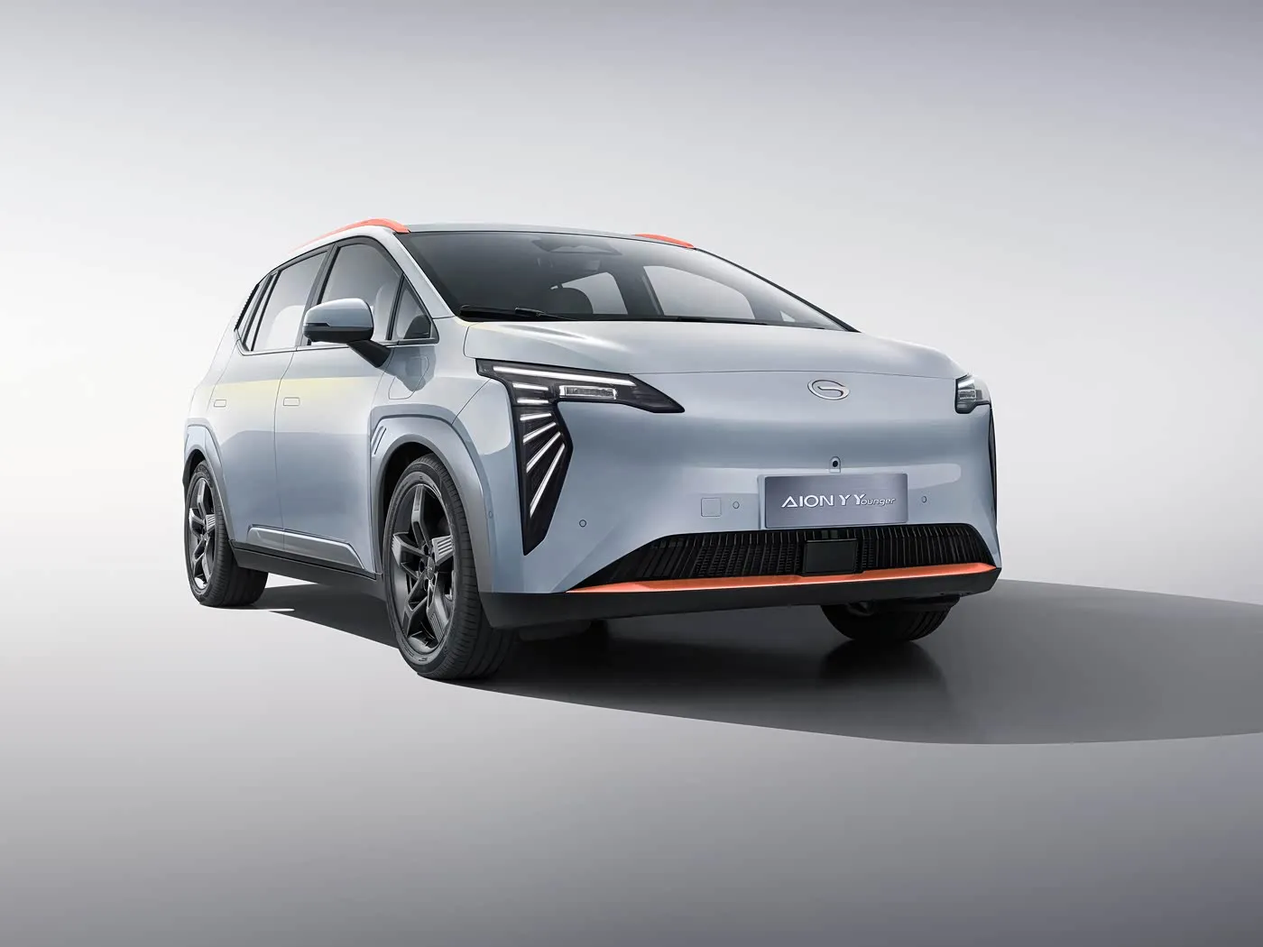 Shitet Makinë Elektrike GAC Aion Y Plus me ngarje inteligjente EV SUV 150 Kw me 5 dyer me 5 dyer