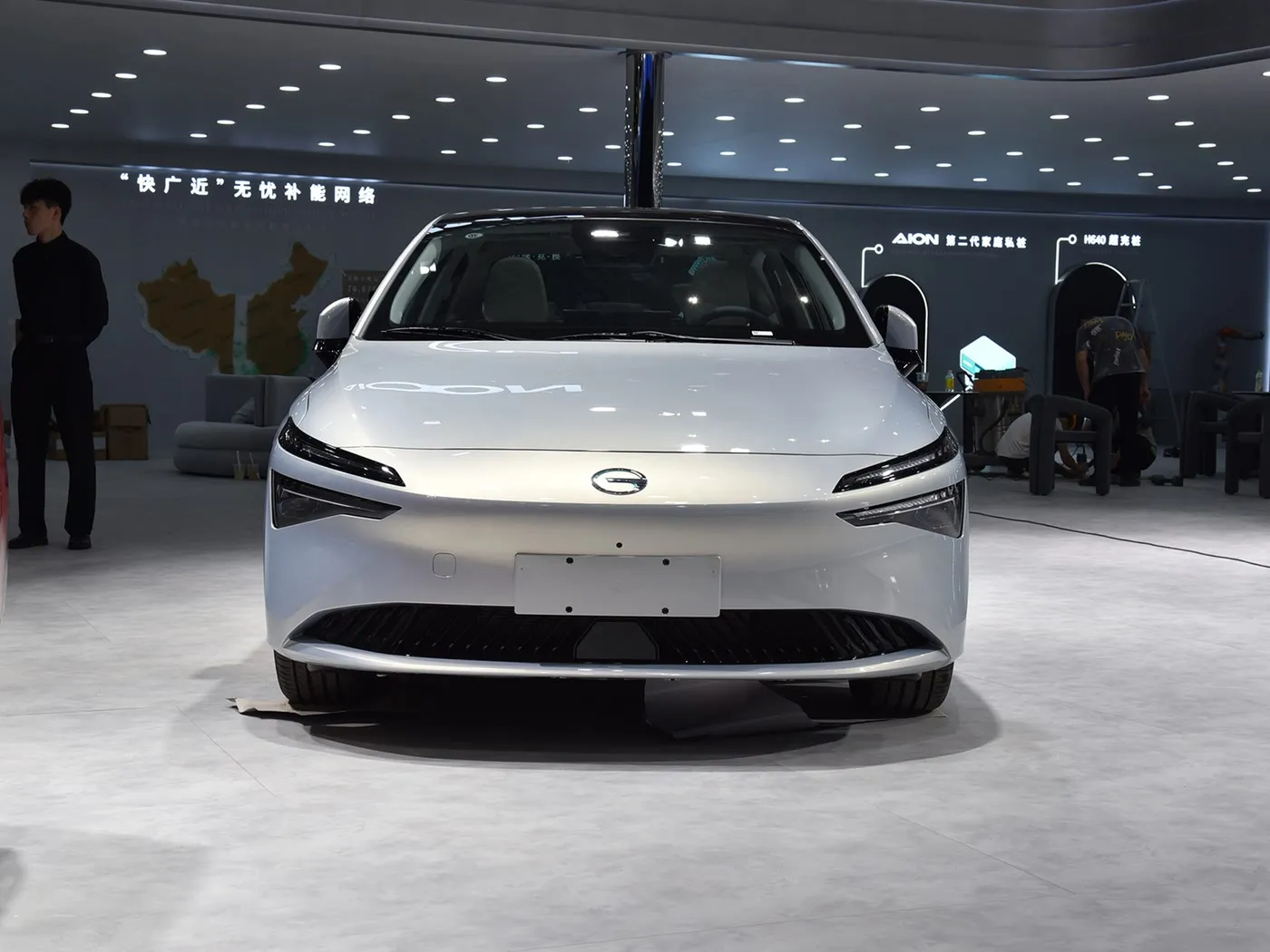 AION S MAX Elektrik luksoz SUV Hybrid EV me veçori të avancuara me shpejtësi të lartë Automjet me energji të re miqësore ndaj mjedisit