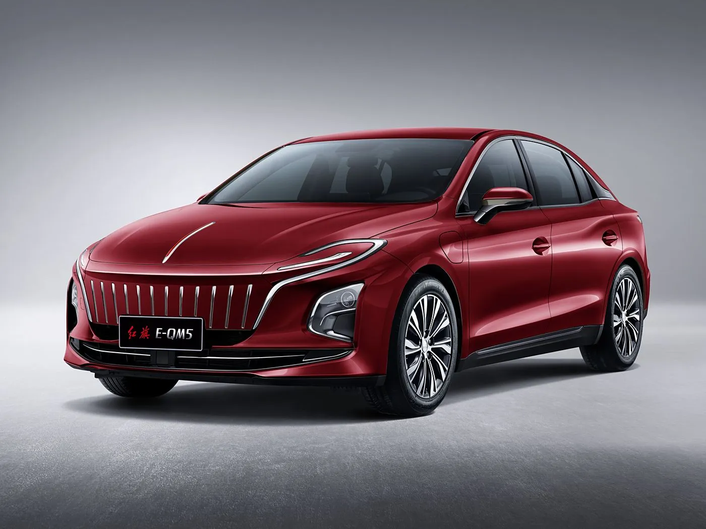 Automjet i ri me energji elektrike të pastër Hongqi E-QM5 EV Sedan i gjerë me rrota të gjata me rreze të gjatë