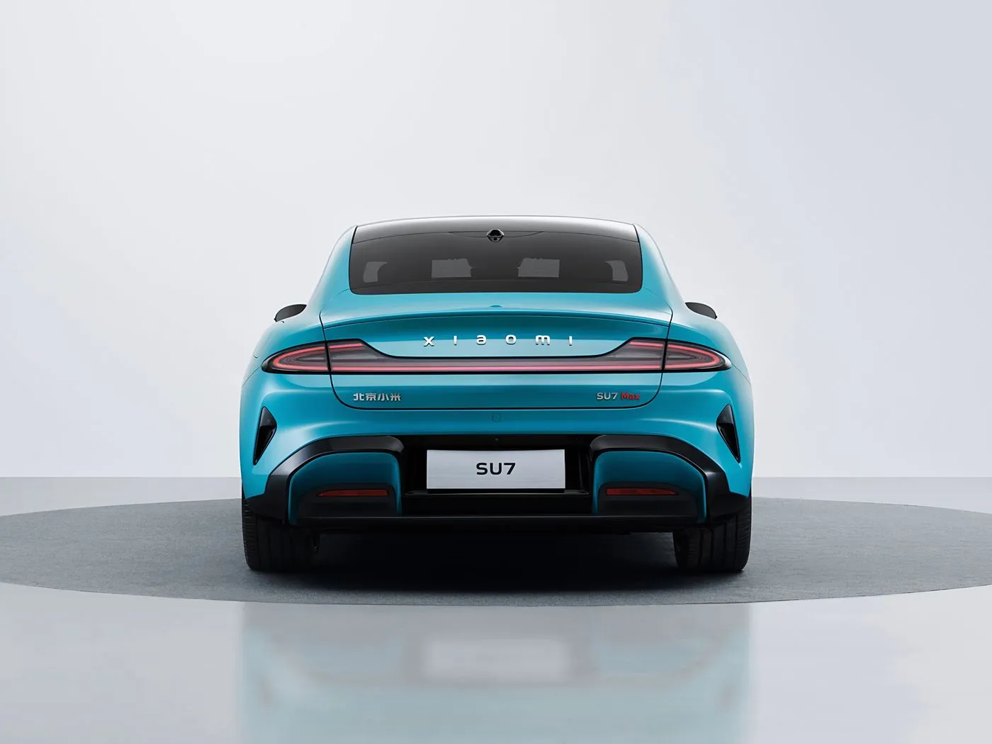 SHITJE HOT XIAOMI SU7 AUTOMJETE RE ENERGJIKE EV Sedan me rreze të gjatë rrote me 5 vende Ekran inç