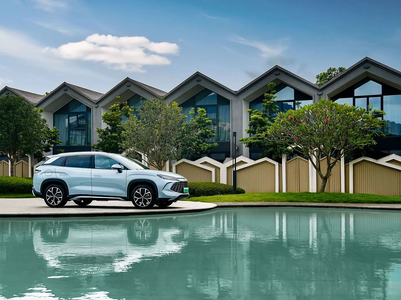 BYD Song L DM-i Kompakt PHEV SUV me rreze të gjatë automjeti me energji të re me shpejtësi të lartë DiPilot 2.0 Sedilje me ngrohje Kamera panoramike 360°