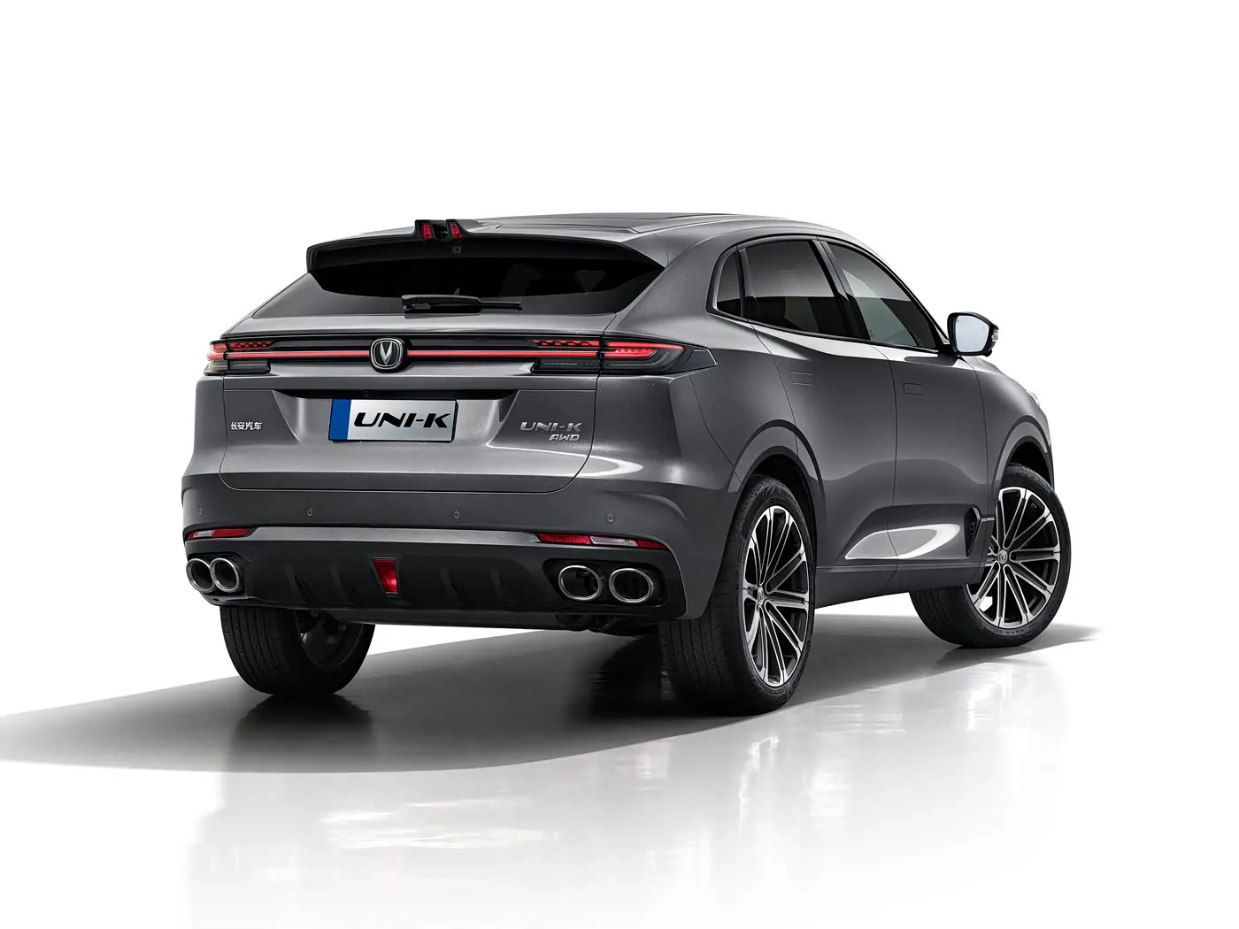 BYD E2 Luksoze Elektrike EV Sedan SUV Hatchback Makinë me drejtim të majtë me motor me bateri litium Automjeti i ri me energji i Kinës