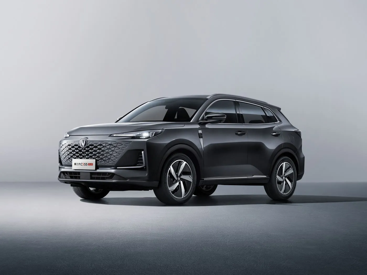 Changan CS55 PLUS Compact SUV 190km/h Top Speed, 360° Camera, Dual-Zone AC & JBL Audio Premium Trims