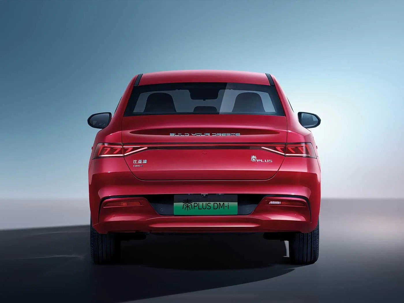 BYD Qing Plus Elektrik SUV Hybrid Auto Makinë me energji të re Automjet i përmirësuar EV me motor timon të majtë Sedan-Optimizuar për motorin e kërkimit