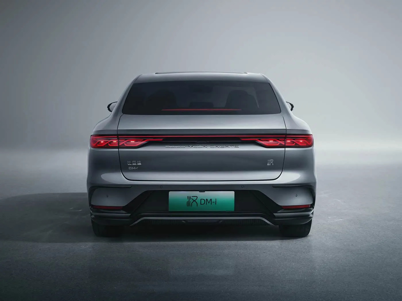 BYD Han EV/DM-i Sedan luksoz elektrizues me fuqi të dyfishtë motorësh dhe teknologji të avancuar ENERGE E RE