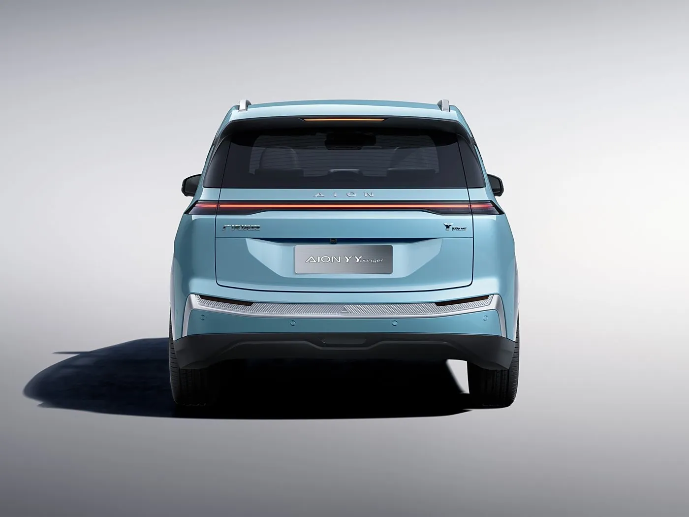 Shitet Makinë Elektrike GAC Aion Y Plus me ngarje inteligjente EV SUV 150 Kw me 5 dyer me 5 dyer