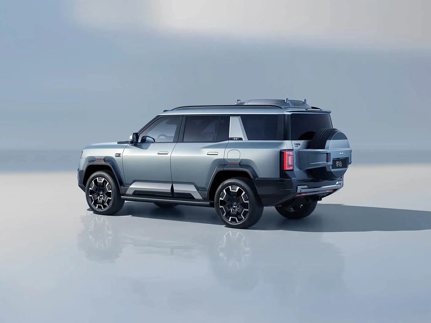 BYD Leopard 8 Luksoze PHEV SUV 505HP SUV e avancuar jashtë rrugës 2.0T SUV hibrid elektrike plug-in me teknologjinë e shasisë në re
